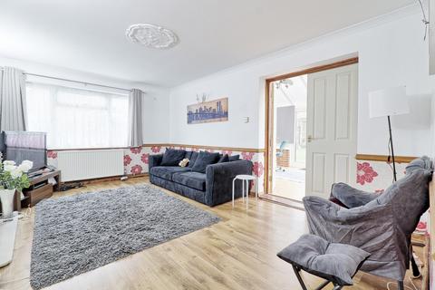 5 Monkside, Basildon, SS14 2QD