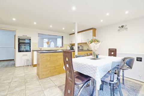 5 Monkside, Basildon, SS14 2QD