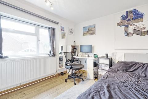 5 Monkside, Basildon, SS14 2QD