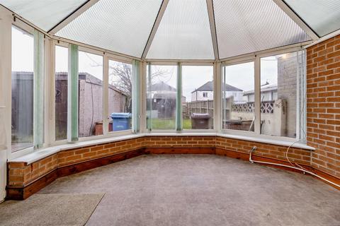 118 Bawtry Road, Harworth, Doncaster, DN11 8NS