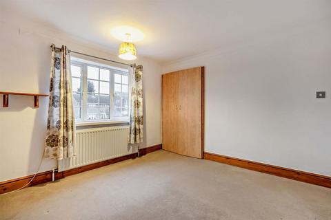 118 Bawtry Road, Harworth, Doncaster, DN11 8NS