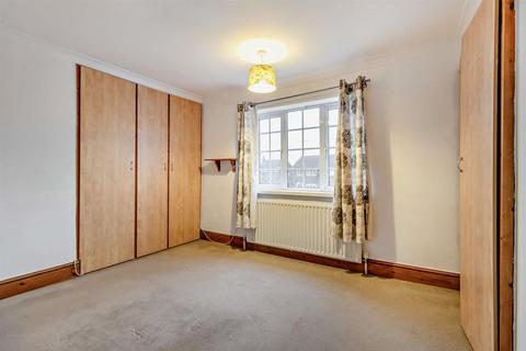 118 Bawtry Road, Harworth, Doncaster, DN11 8NS