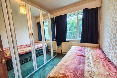 11 Beech Hill Road, Grasscroft, Oldham, OL4 4DR