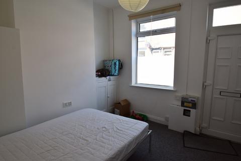 15 Darnley Street, Stoke-on-trent, ST4 2BH