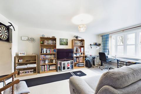 19 Bellflower Drive, Yaxley, Peterborough, PE7 3GZ