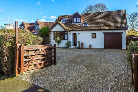 4 bedroom detached house for sale, Maurys Lane, West Wellow, Romsey, Hampshire, SO51