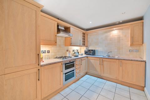 2 bedroom flat for sale, Portmore Park Road, Weybridge, KT13