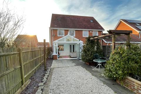 3 bedroom semi-detached house for sale, Wraysbury Drive, Yiewsley, West Drayton, UB7