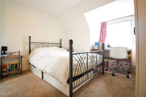 148 Wraysbury Drive, Yiewsley, West Drayton, UB7 7FR