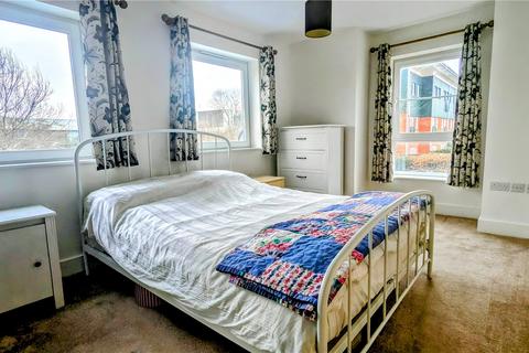 148 Wraysbury Drive, Yiewsley, West Drayton, UB7 7FR