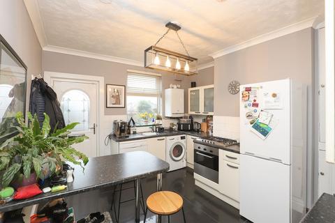 3 bedroom terraced house for sale, Richmond Road, Sheffield S13