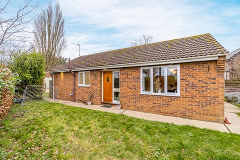 2 bedroom detached bungalow for sale, Stonegate, Cowbit