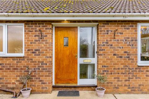 2 bedroom detached bungalow for sale, Stonegate, Cowbit