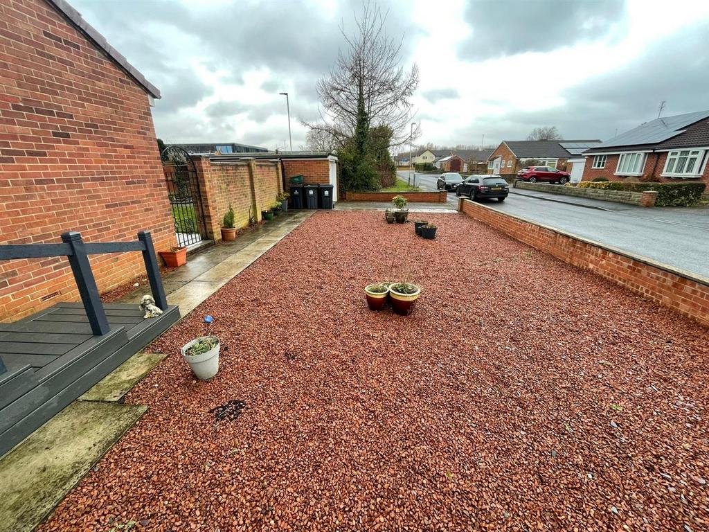 Thumbnail 15dd911e-7d77-490a-99c8-dc2cc367a19b.jpg