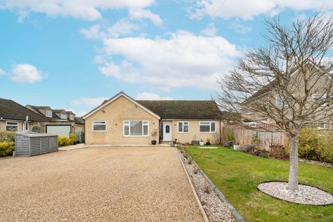 3 bedroom detached bungalow for sale, Greenfield Crescent, Stonesfield, OX29