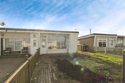 2 bedroom bungalow for sale, Club Parade , Seawick CO16