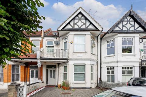 5 bedroom terraced house for sale, Fallow Court Avenue, London N12