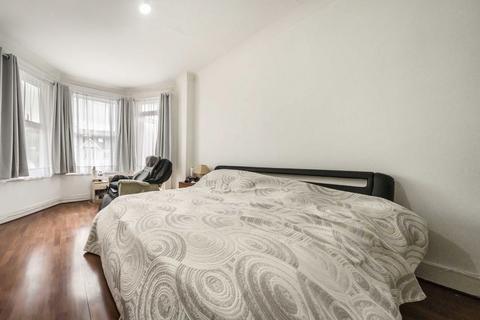 5 bedroom terraced house for sale, Fallow Court Avenue, London N12