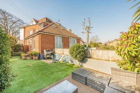 2 bedroom maisonette for sale, Ockley Road, London SW16