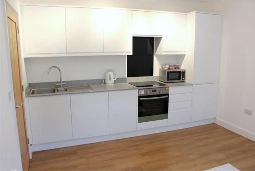 13 P Kitchen.PNG