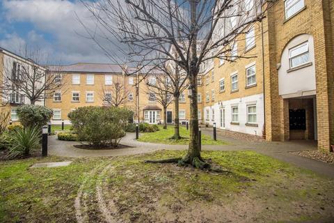 2 bedroom flat for sale, Forge Way, Southend-on-Sea SS1