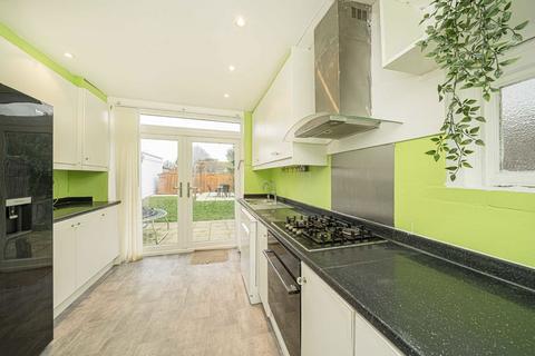 3 bedroom semi-detached house to rent, Rivermeads Avenue, Twickenham TW2