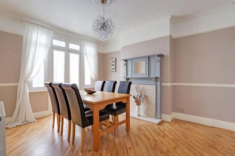 44 Avenue Road, London, SE20 7RR