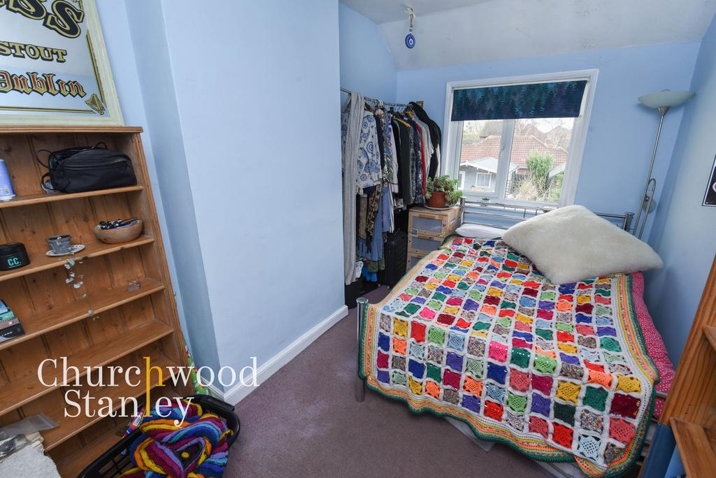 Second bedroom