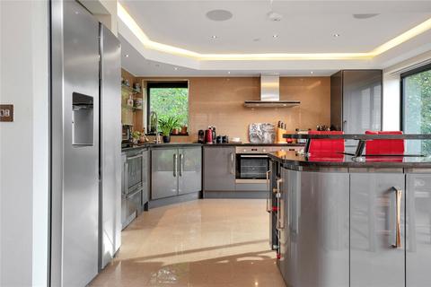 11 Springfield Pastures, Nottingham, NG3 4JU