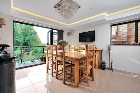 11 Springfield Pastures, Nottingham, NG3 4JU