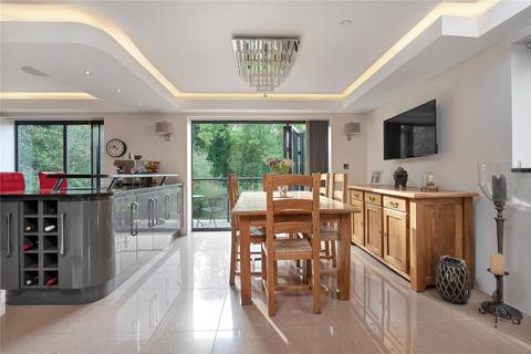 11 Springfield Pastures, Nottingham, NG3 4JU