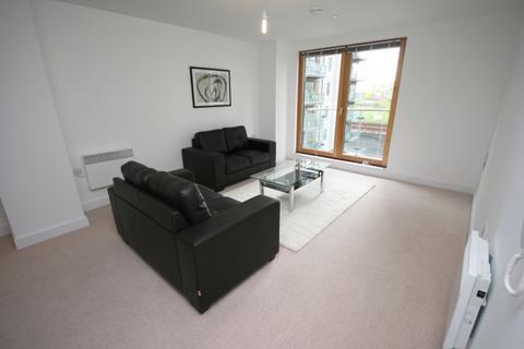 2 bedroom apartment to rent, Cypress Place, Manchester M4