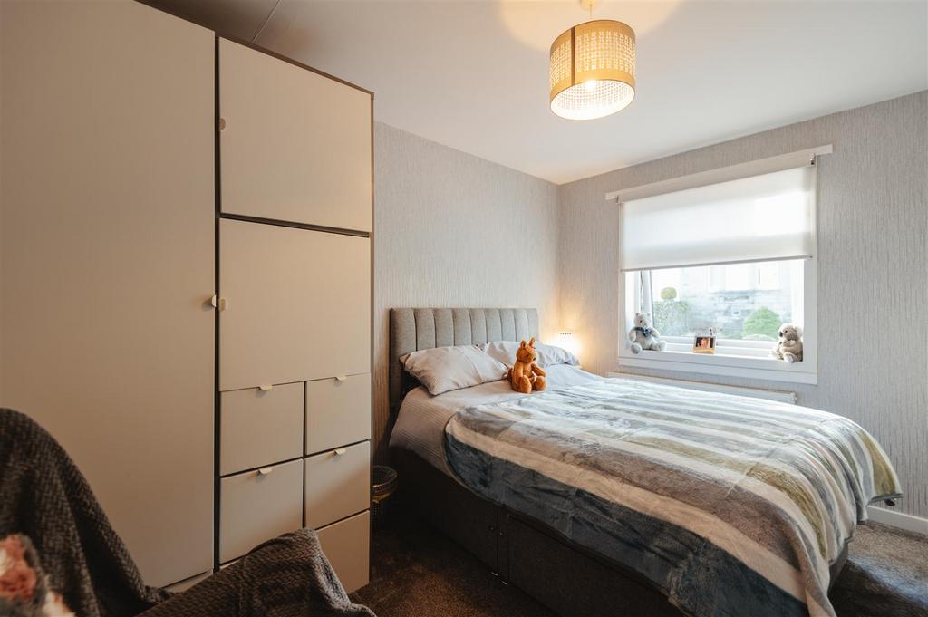 16 Denholm Terrace-10.jpg