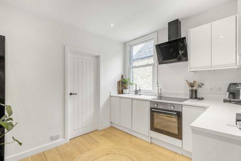 1 bedroom flat for sale, Beresford Road, Kingston Upon Thames KT2