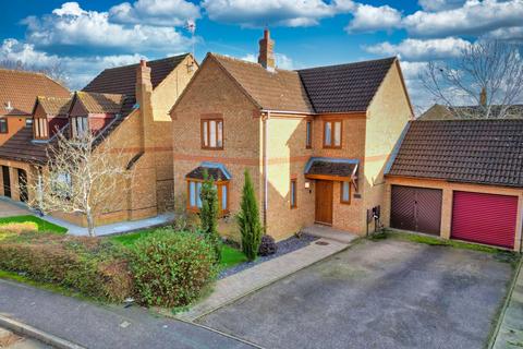 4 bedroom detached house for sale, Shuttleworth Grove, Milton Keynes MK7