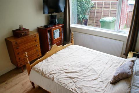 undefined, Dellfield Avenue, Lincoln