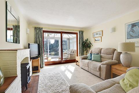 2 bedroom bungalow for sale, Spring Lane, Bexhill-On-Sea