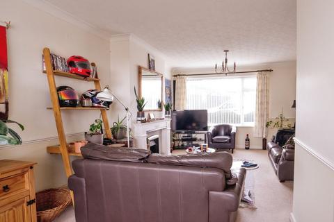 3 bedroom semi-detached house for sale, Chestnut Bank, Scarborough YO12