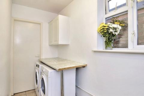 7 Church Road, Albrighton, Wolverhampton, WV7 3LB