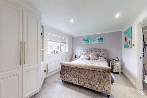 1 Swallow Close, Pool In Wharfedale, Otley, LS21 1RR