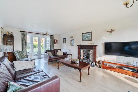 4 bedroom detached house for sale, Masons Way, Codmore Hill