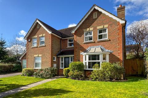 4 bedroom detached house for sale, Masons Way, Codmore Hill