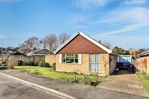 2 bedroom detached bungalow for sale, Rowan Avenue, Eastbourne