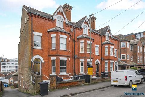 1 bedroom flat for sale, Sydenham Road, Surrey GU1