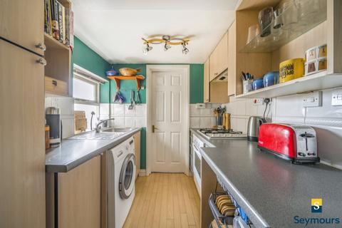 1 bedroom flat for sale, Sydenham Road, Surrey GU1