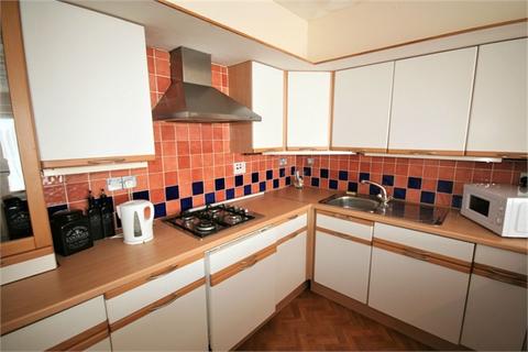 2 bedroom apartment to rent, Squire Court, Maritime Quarter, Swansea, SA1