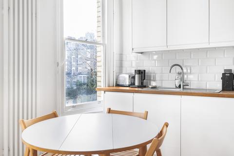 79b Tabley Road, London, N7 0NB
