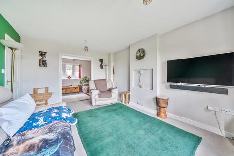 Holly Lodge Chapel Road, Isle Of Grain, Rochester, ME3 0DT