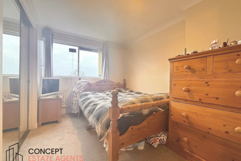 2 bedroom apartment to rent, Homefield Park, Sutton, Surrey, SM1