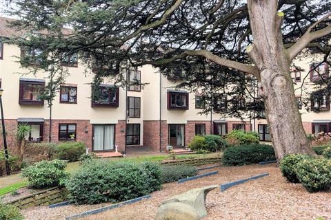 2 bedroom flat for sale, 116 The Cedars, Abbey Foregate, Shrewsbury, SY2 6BY